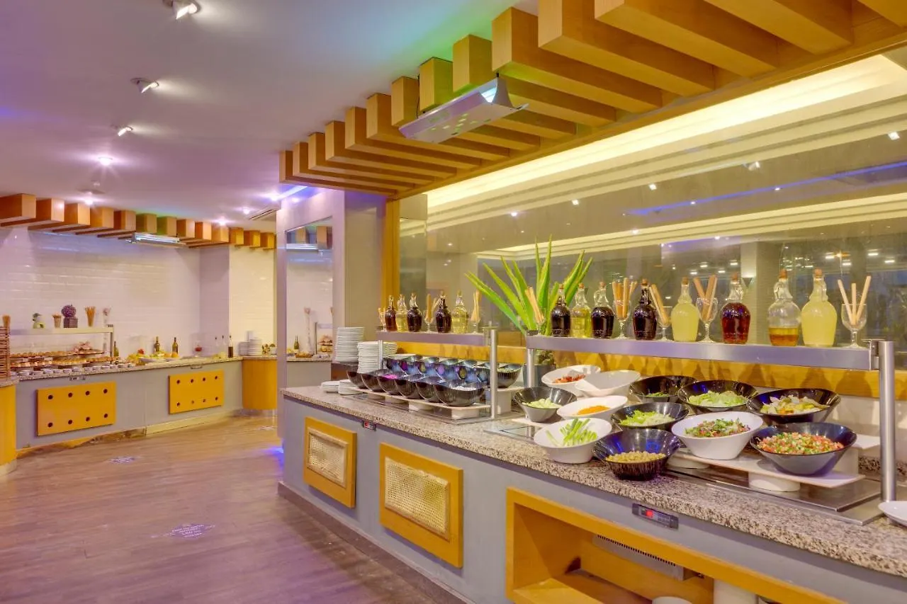 Marina Hotel Kusadasi 4*,