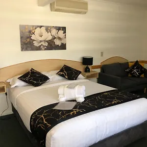 *** Motel Vines Australia